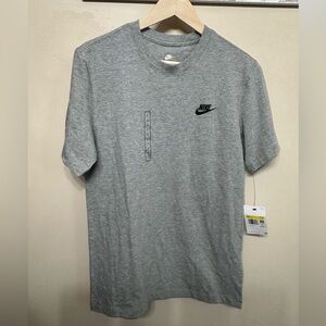 Nike Men's Gray Short Sleeve Tee